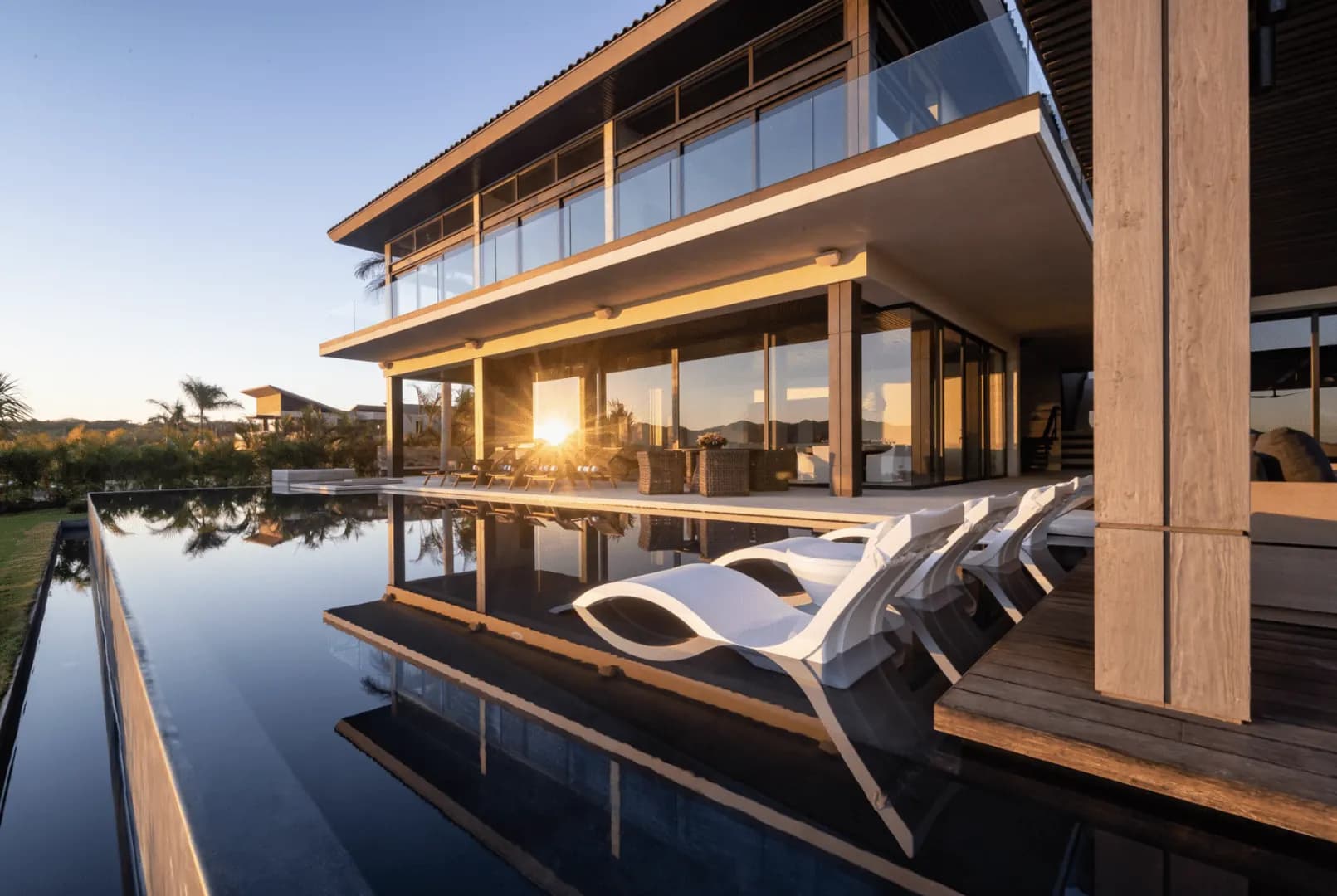 Learn How to Take the Ultimate Luxury Trip to Cabo San Lucas