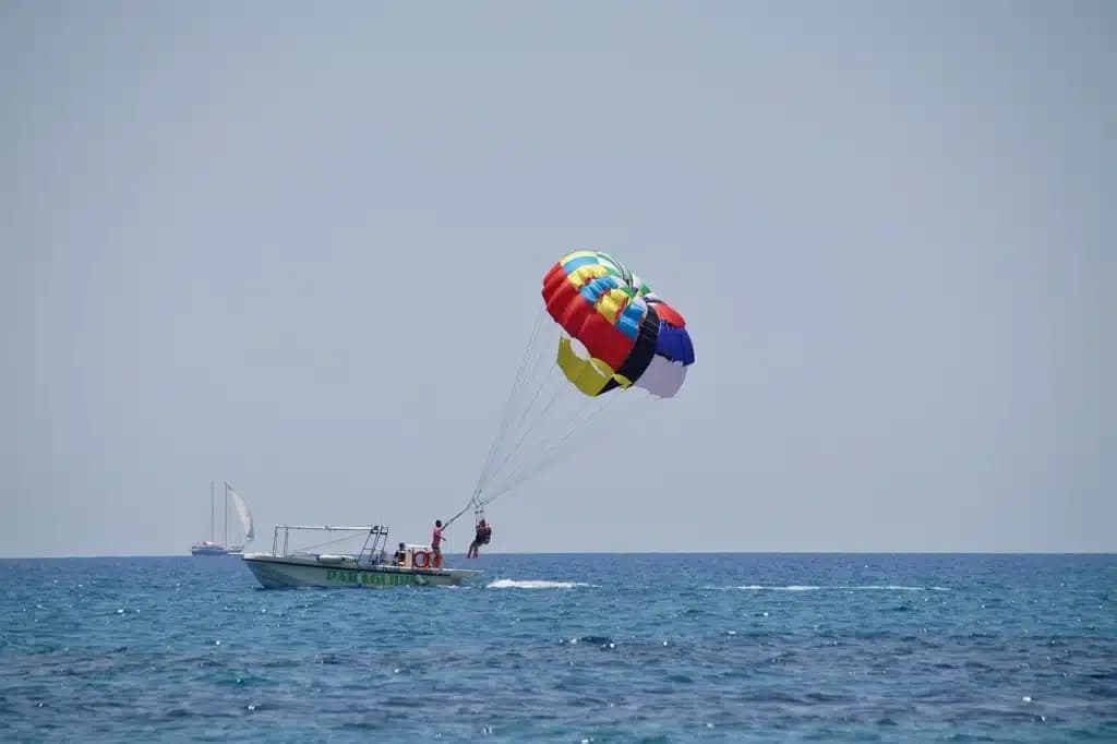 Parasailing in Los Cabos