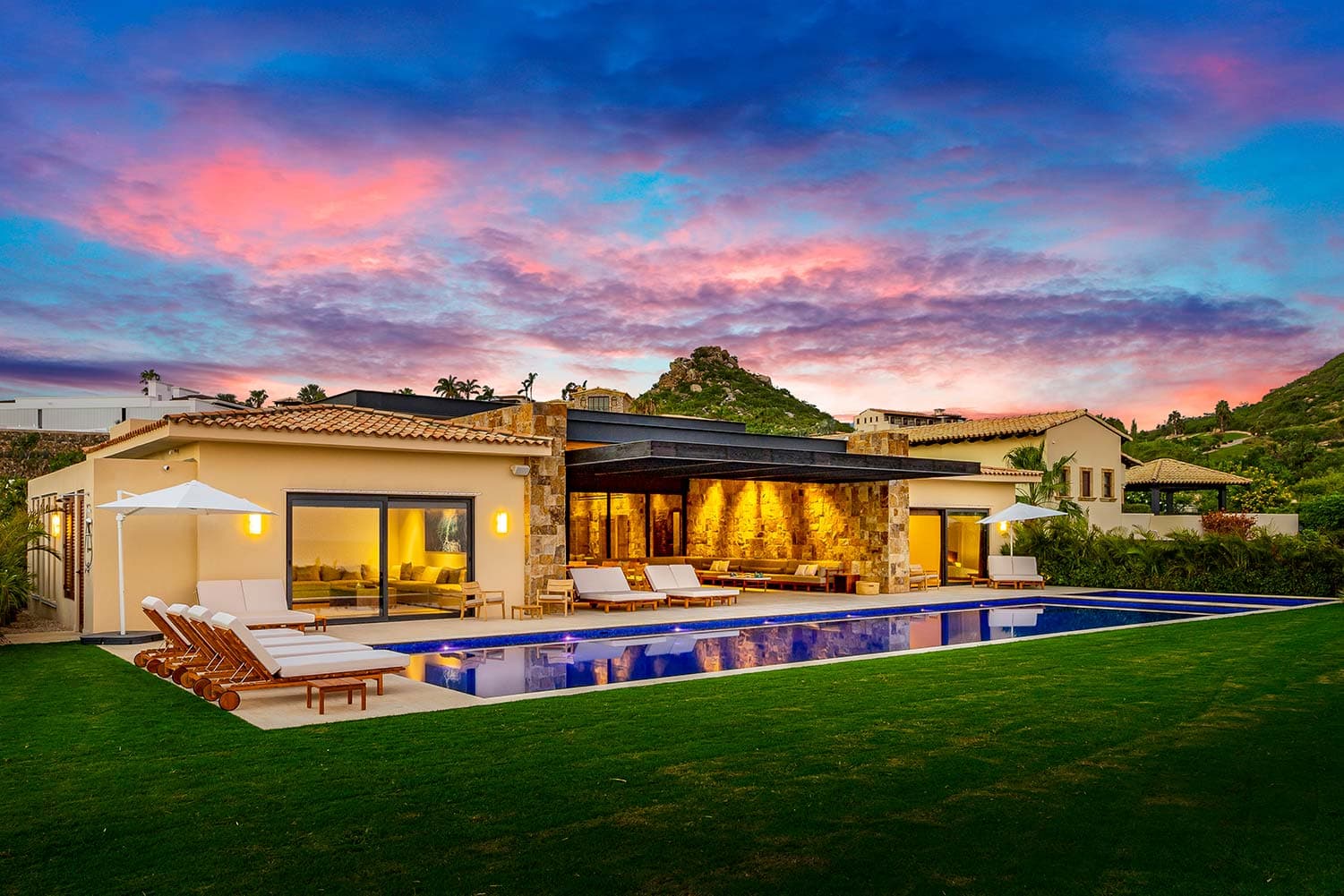 Book Your Vacation Rental for Easter in Cabo San Lucas