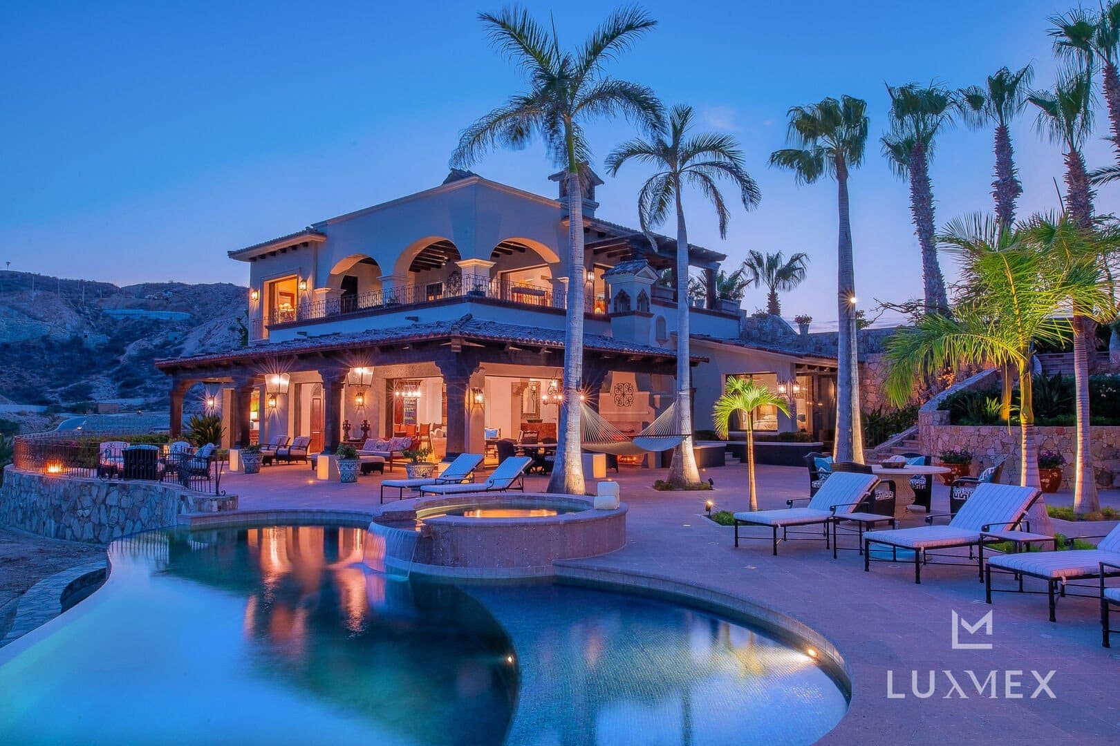 Explore The Hacienda Del Mar Property Walkthrough