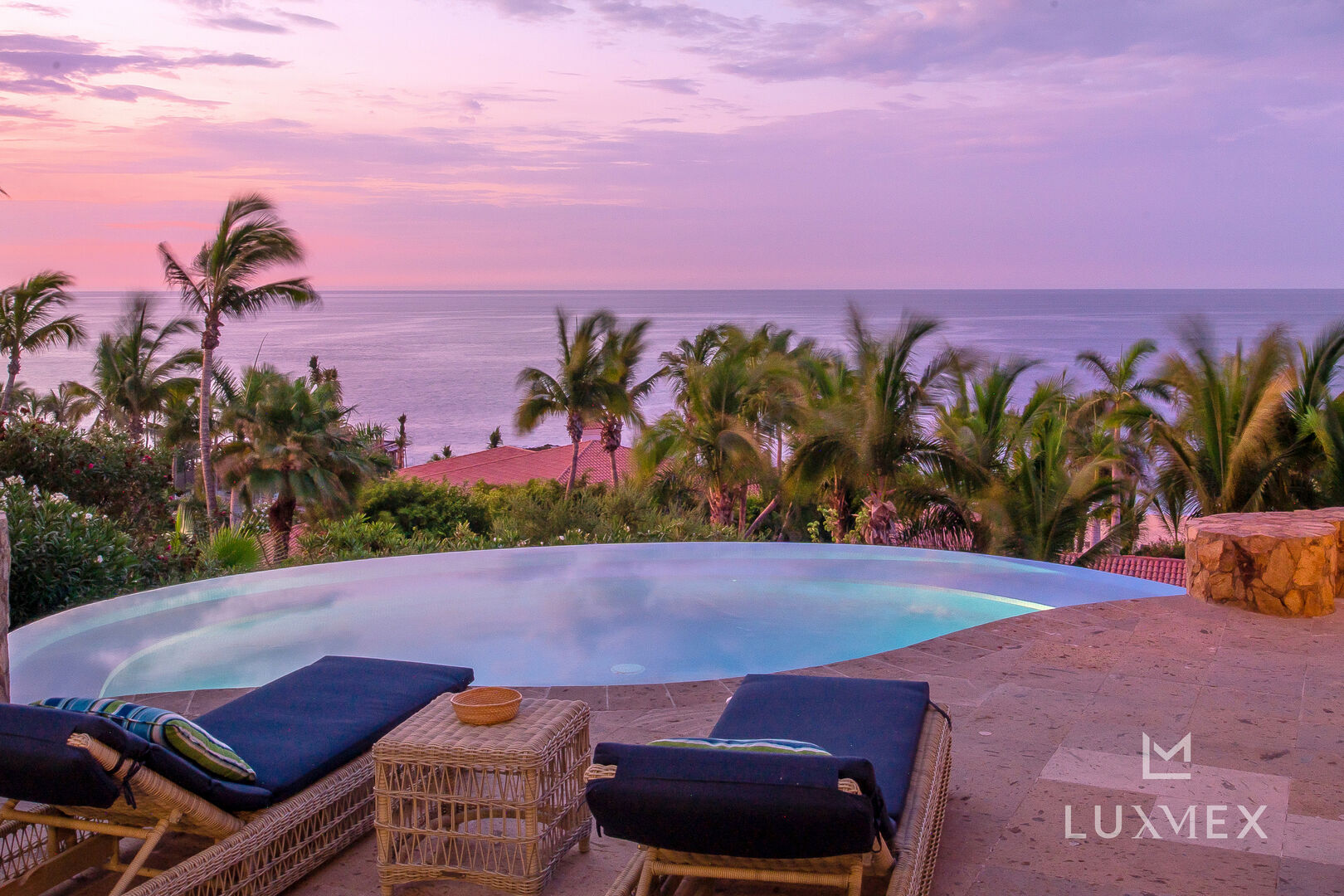The pool of one of our Los Cabos vacation home rentals