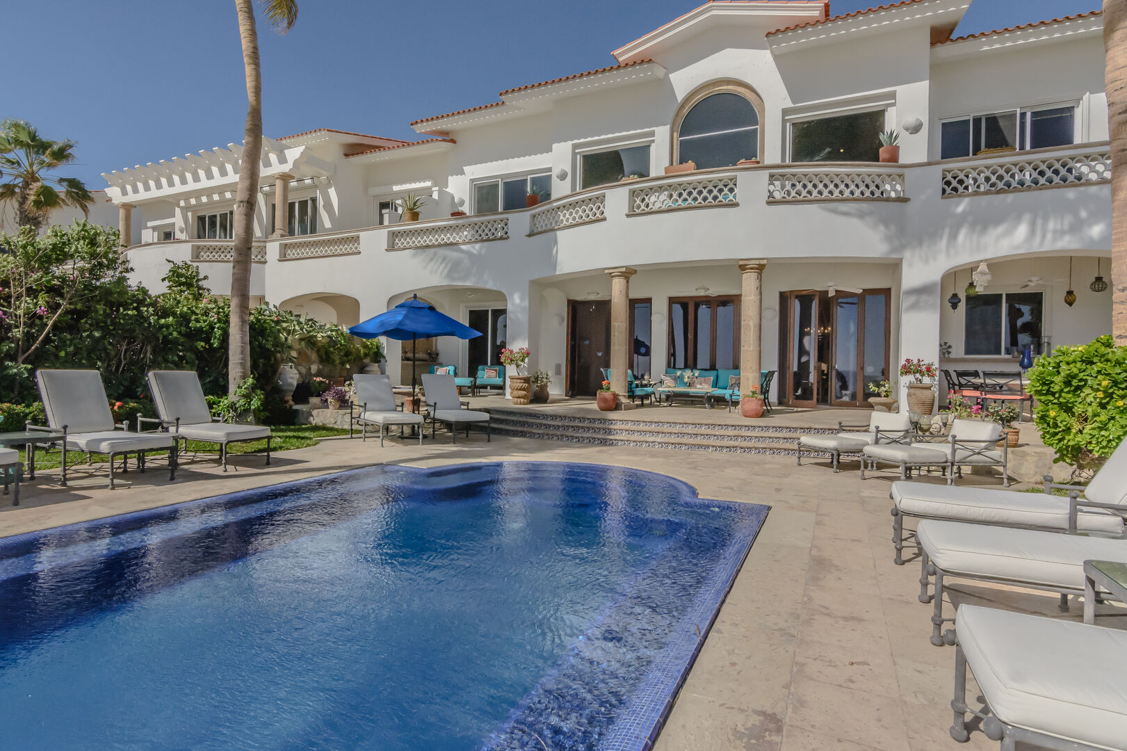 Cabo Vacation villa with a pool